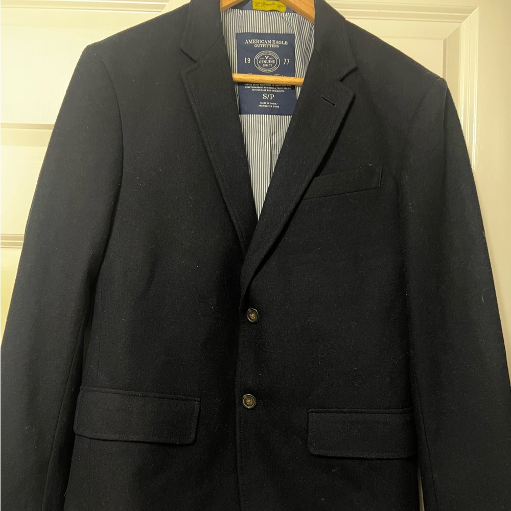 American Eagle Outfitters Men's Navy Blazer size small
